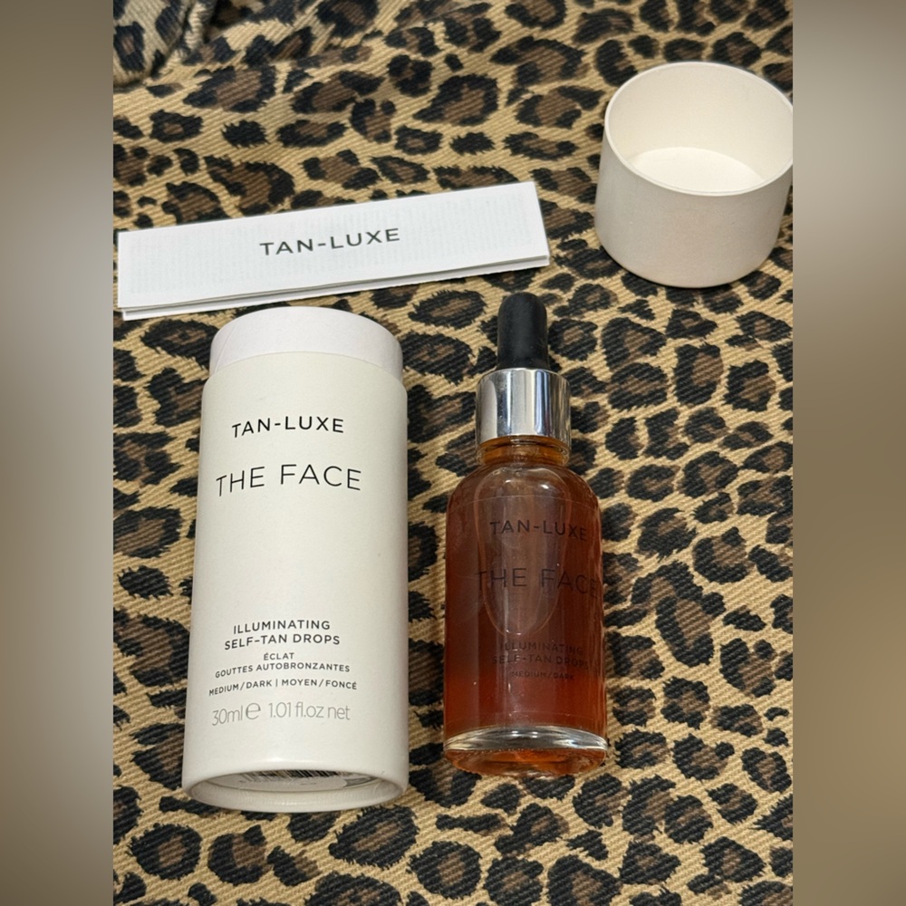 Tan Luxe-The Face Illuminating Self-Tan Drops